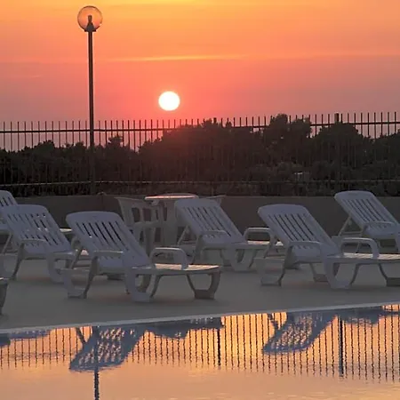 Villaggio 2 Pini 3* Rodi Garganico