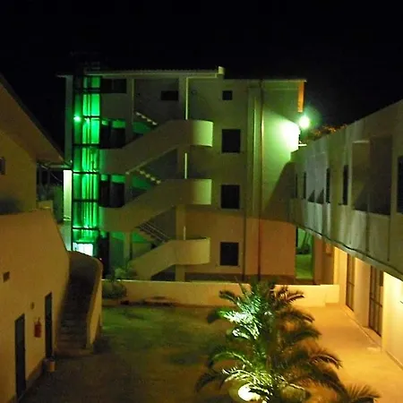 Villaggio 2 Pini Rodi Garganico