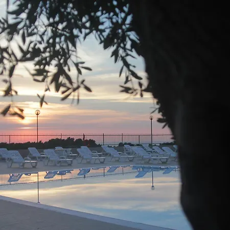 2 Pini Ξενοδοχείο Rodi Garganico