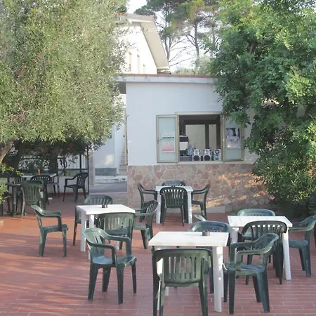 2 Pini 3* Rodi Garganico