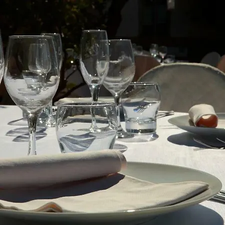 Ξενοδοχείο 2 Pini 3*