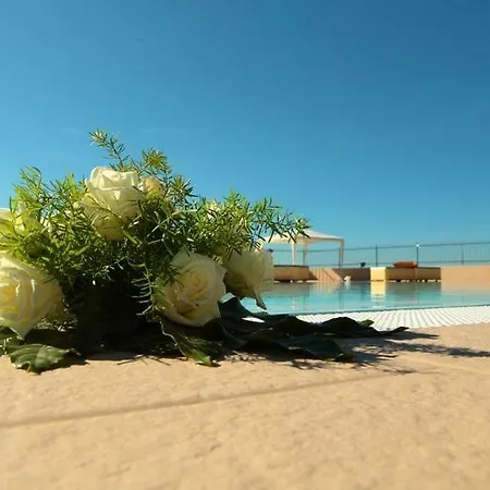 2 Pini Ξενοδοχείο