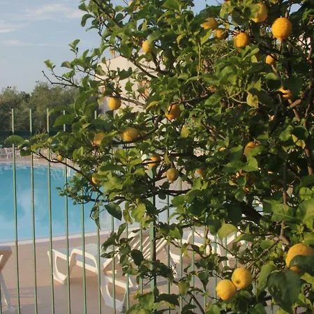 2 Pini 3* Rodi Garganico